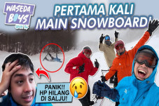 Asyiknya Bermain Snowboard...