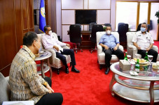 Gubernur Nurdin Dukung...