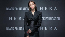 5 Outfit Trendi Serbahitam...