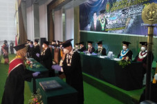 Sandiaga Uno Beri Kuliah...