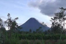 Selama 6 Jam Gunung...
