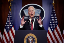 Atas Perintah Biden,...