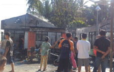Dua Rumah dan Satu Mobil...