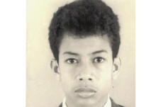 Fahri Hamzah Pajang...