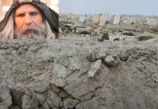 Kuburan Busuk Abu Lahab:...