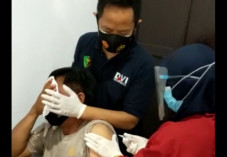 Takut Jarum Suntik,...