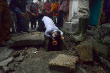 Ikuti Jejak Risma, Eri...