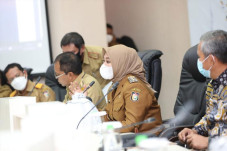 Rapat Perdana, Fatmawati...