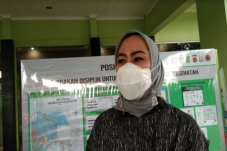 Masuk Bursa Pilgub Jabar,...