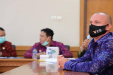 Berjuang Jadi WNI, 2...