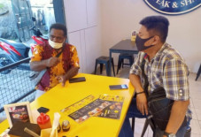 Tokoh Papua di DIY Beri...