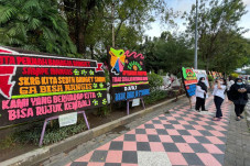 Dukung Nurdin Abdullah,...