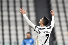 5 Pelatih Favorit Cristiano...
