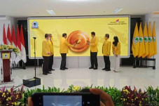 Ketum Golkar Beberkan...