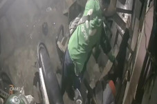 Pencuri Beratribut Ojol...