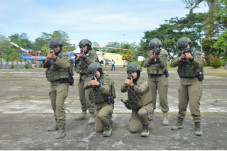 Brimob Kirim 6 Polwan...