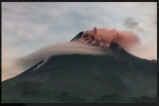 Sejak Dini Hari, Merapi...