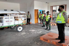 Tiba di Biak, TNI-Polri...