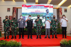Disaksikan Panglima...