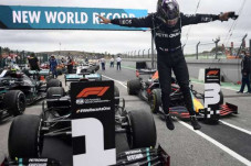 F1 Rilis Kalender Resmi...