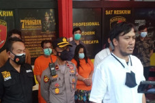 Berbagi Peran, Pasangan...