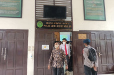 Pengadilan Negeri Jakarta...