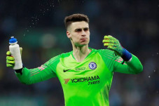 Kepa Tersingkir, Mendy...