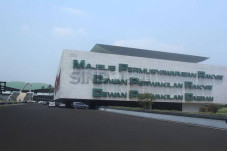 Isu Perubahan UUD 1945...