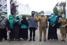 Tekan Penyebaran COVID-19,...