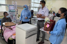 RSUD Andi Makkasau Berbagi...