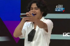 Kembali Nyanyikan Lagu...
