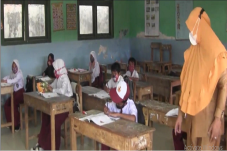 Masih Zona Orange, Sekolah...