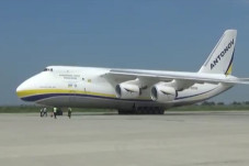 Antonov AN 124-100 Pesawat...
