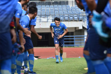 Gabung Latihan, Ferdinand...
