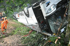 Dishub Jabar: Pembatas...