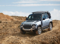 Land Rover Bagi Tujuh...