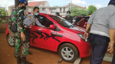Petugas Gabungan Akan...