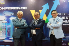 Raih Anugerah BUMD Awards...