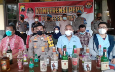 Tiga Mahasiswa Papua...