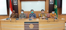 Rektor UIN Yogya Minta...
