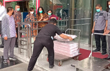 KPK Sita Uang Rp52,3...