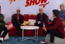 Deddy Corbuzier Bagikan...