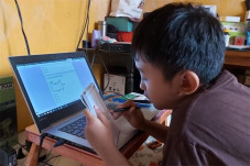 Telkomsel Tebar Kuota...