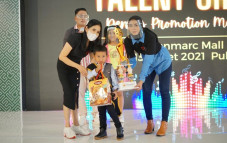 Model Cilik Husein Latuconsina...