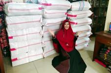 Dulu Emak Gaptek, Kini...