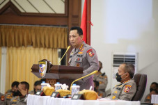 Kapolri Listyo Sigit...
