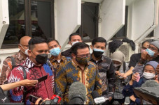 Saksi Tak Hadir, Sidang...