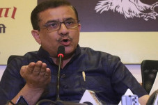 Tokoh India Minta Mahkamah...