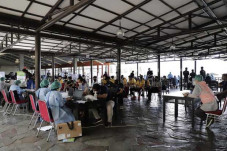 Vaksinasi Kedua, Sandy...