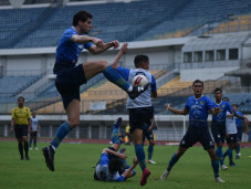 Bek Persib Siap Persembahkan...